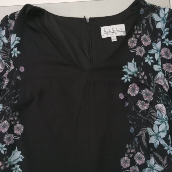 $5 Last Chance! NICOLE MILLER | Long Bell Sleeve Floral Shift Dress - Picture 7 of 11
